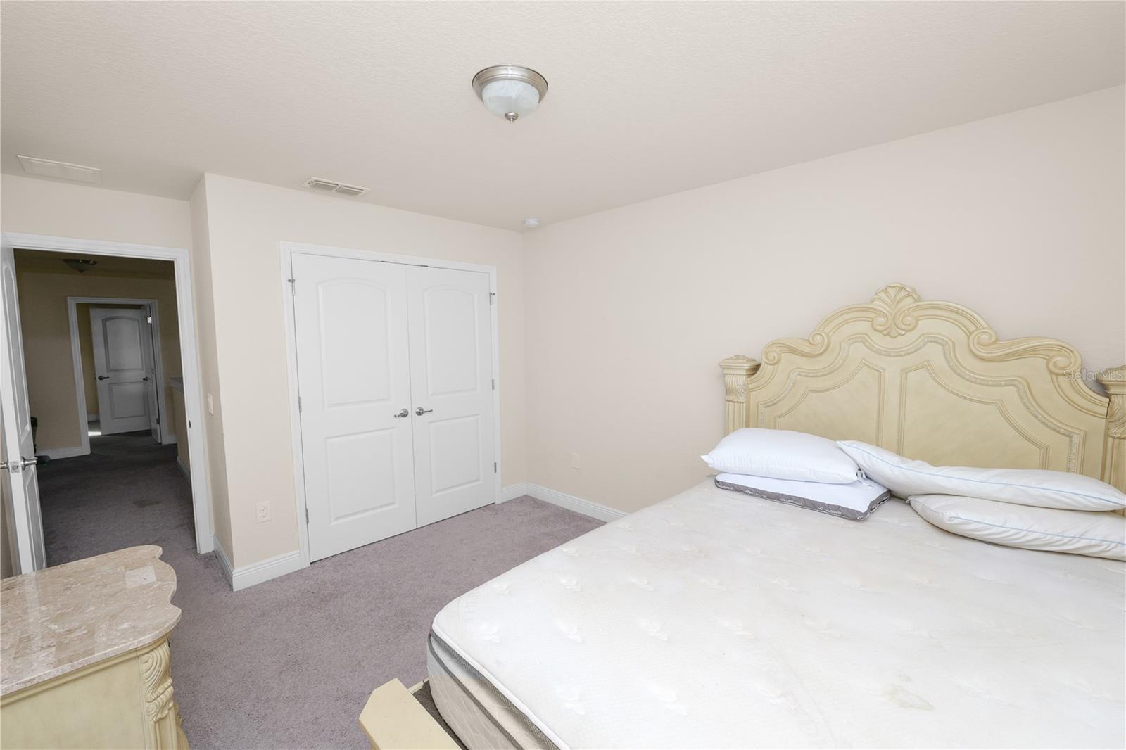 RIDGE/HLND MDWS - Residential