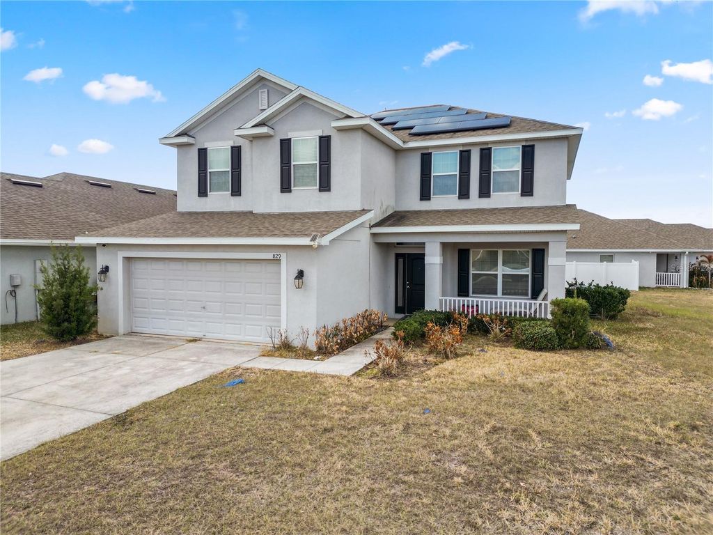 Photo of 829 Landmark Hills Drive, Haines City, FL 33844 (MLS # L4959555)