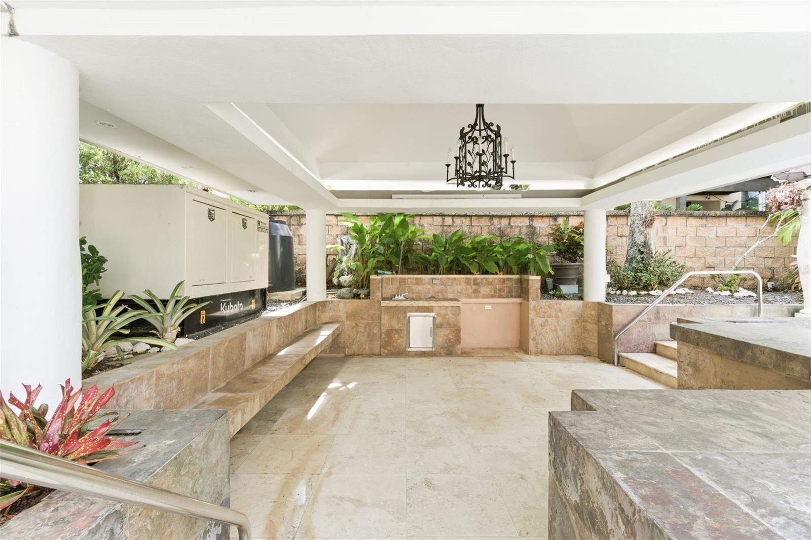 PASEO LAS PALMAS - Residential