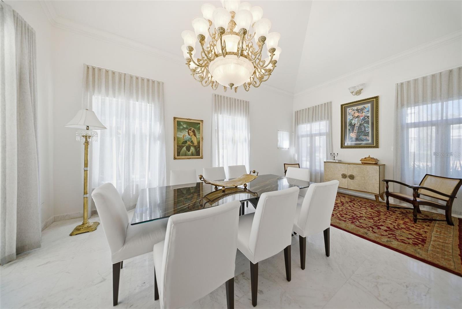 PASEO LAS PALMAS - Residential