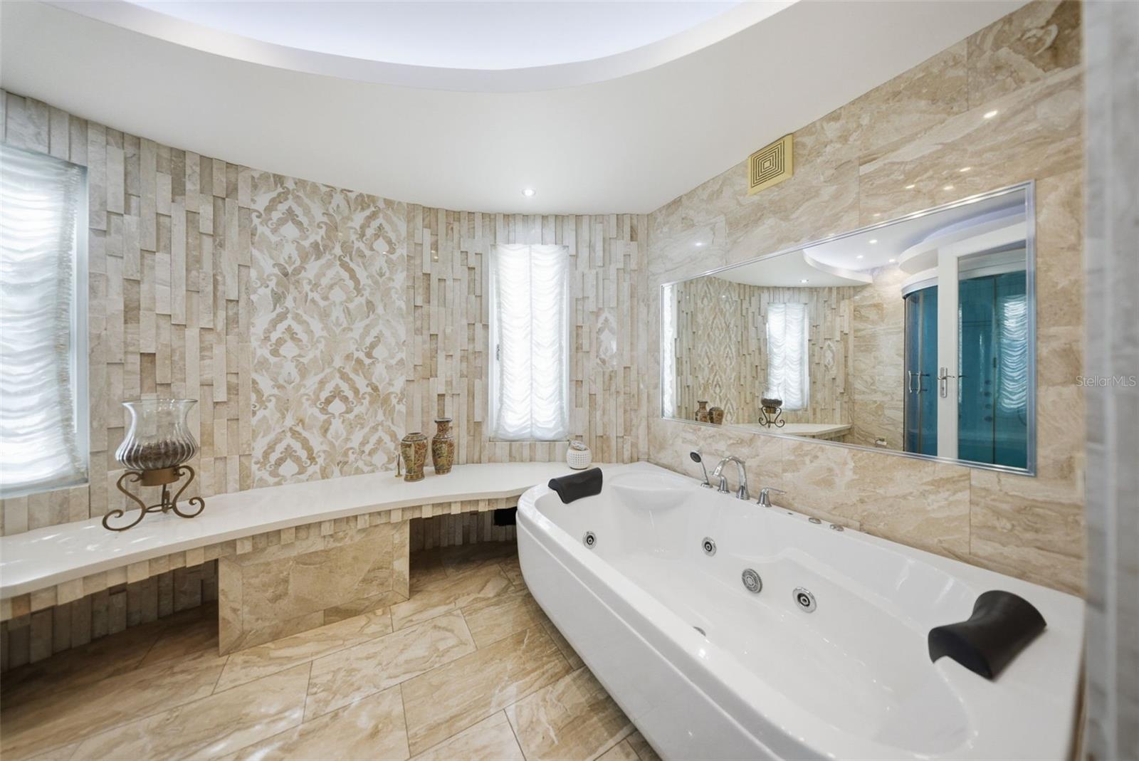 PASEO LAS PALMAS - Residential