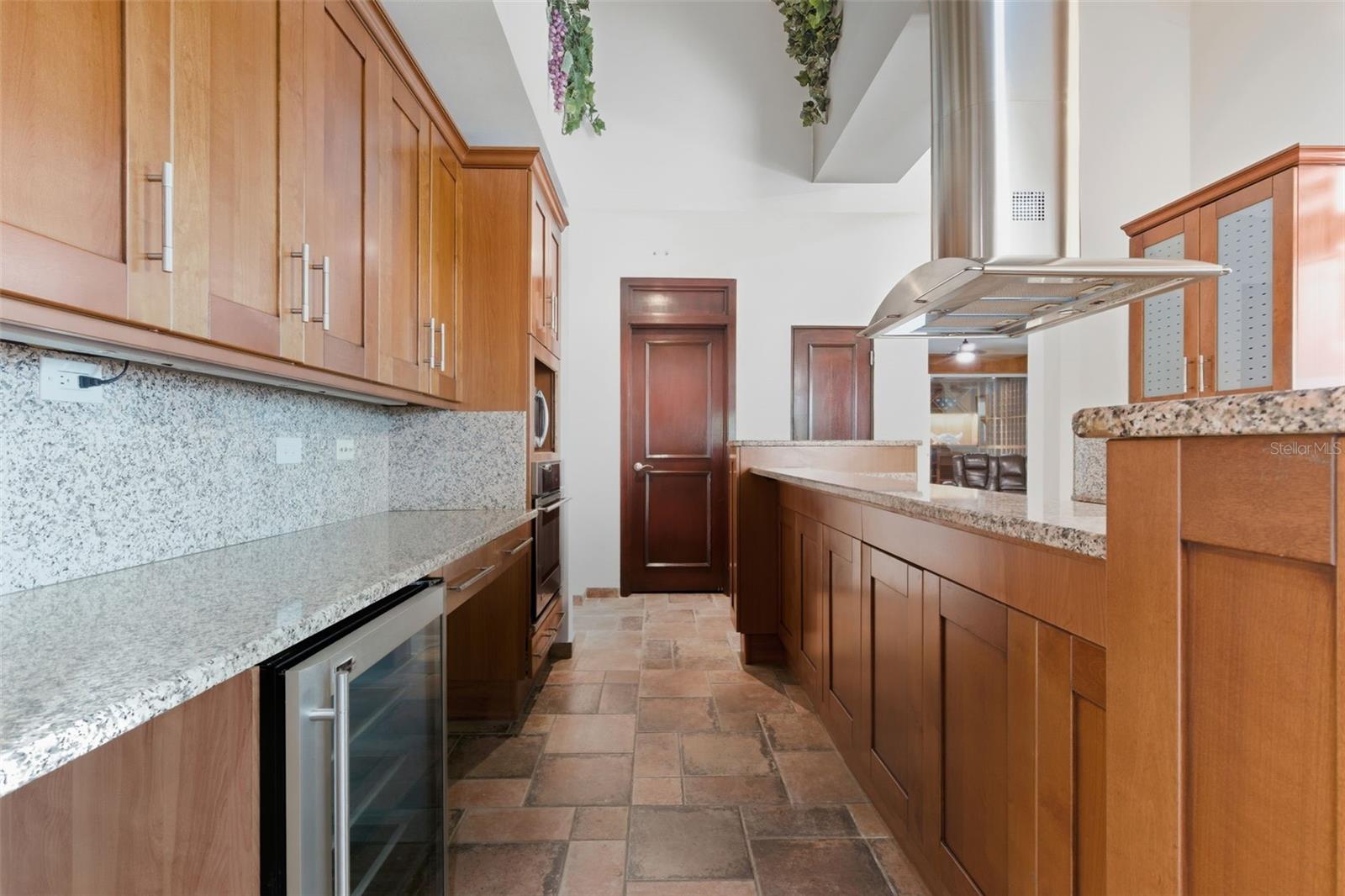 PASEO LAS PALMAS - Residential