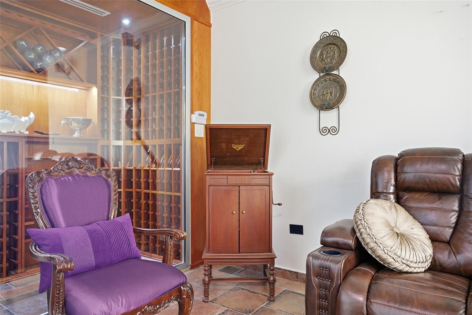 PASEO LAS PALMAS - Residential