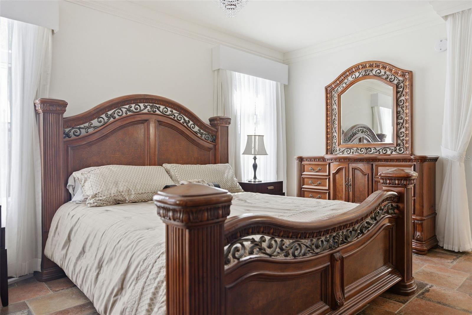 PASEO LAS PALMAS - Residential