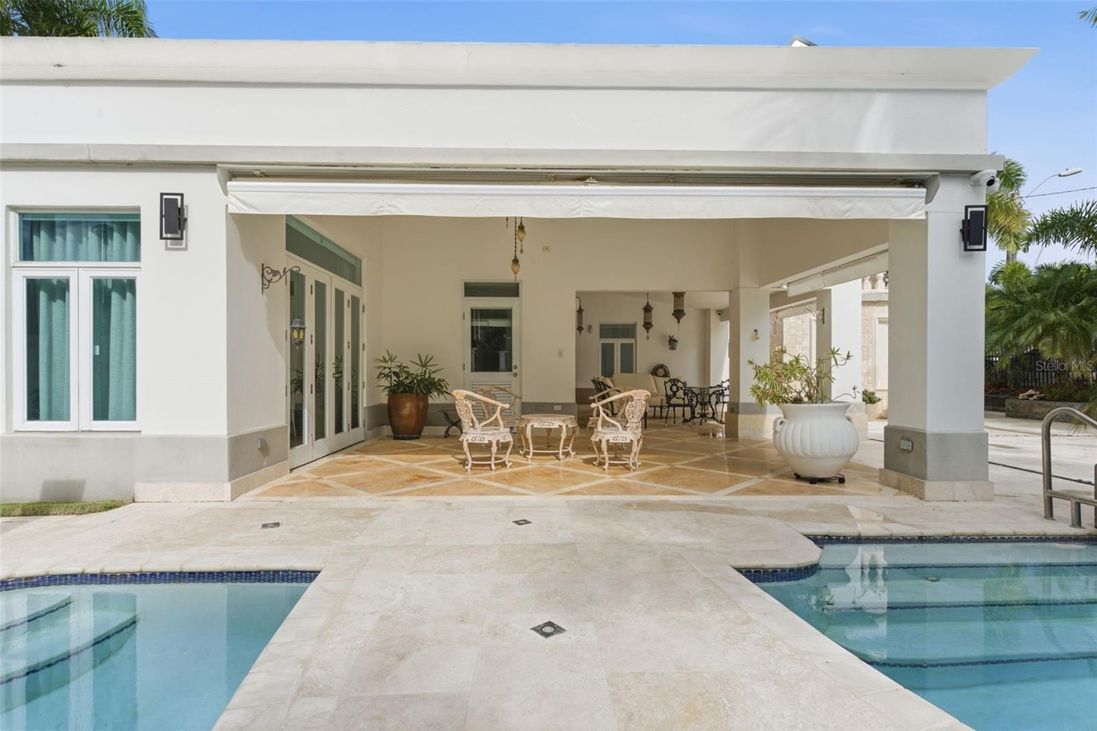 PASEO LAS PALMAS - Residential