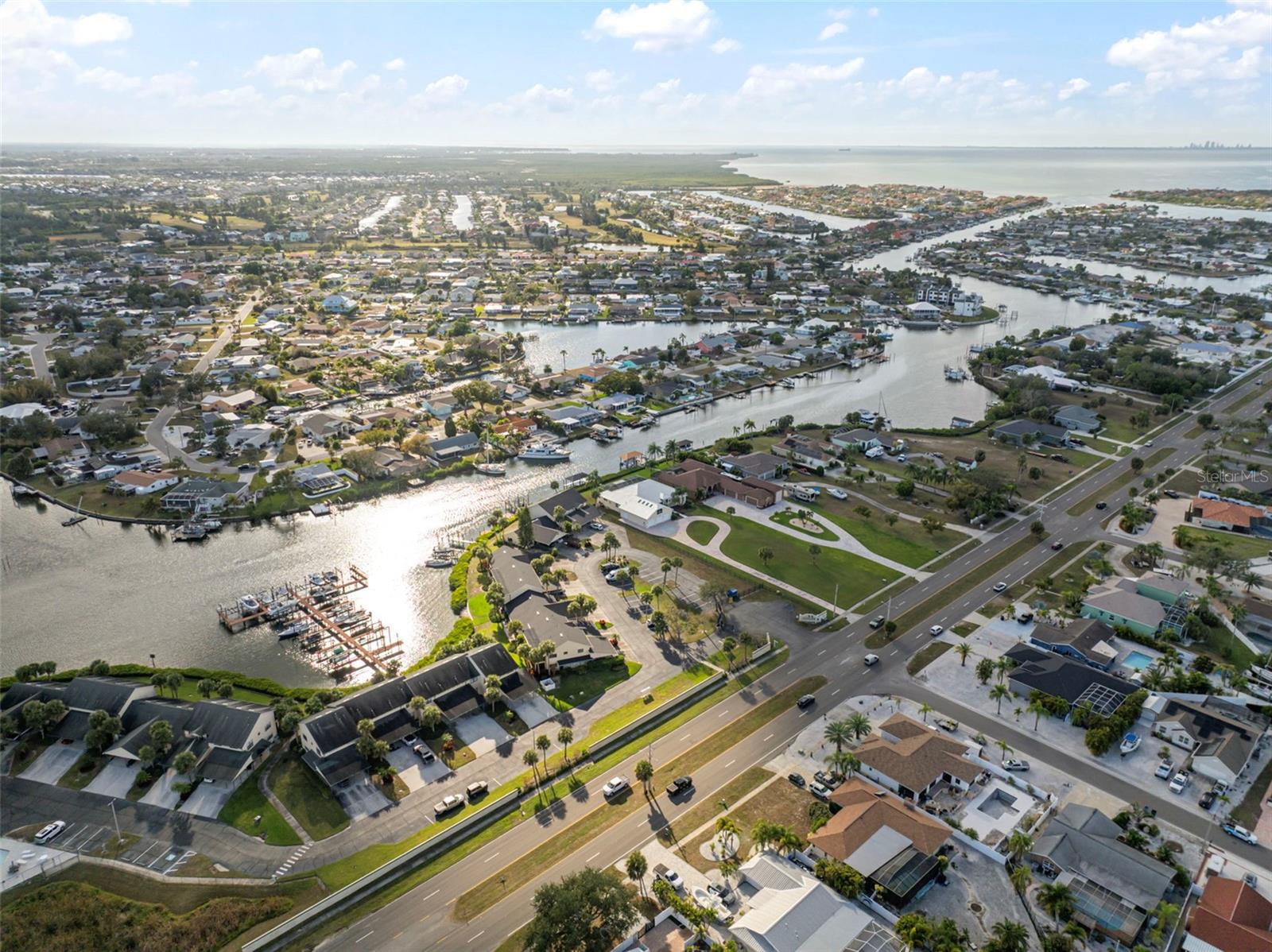 YARDARM CONDO PH I - Residential