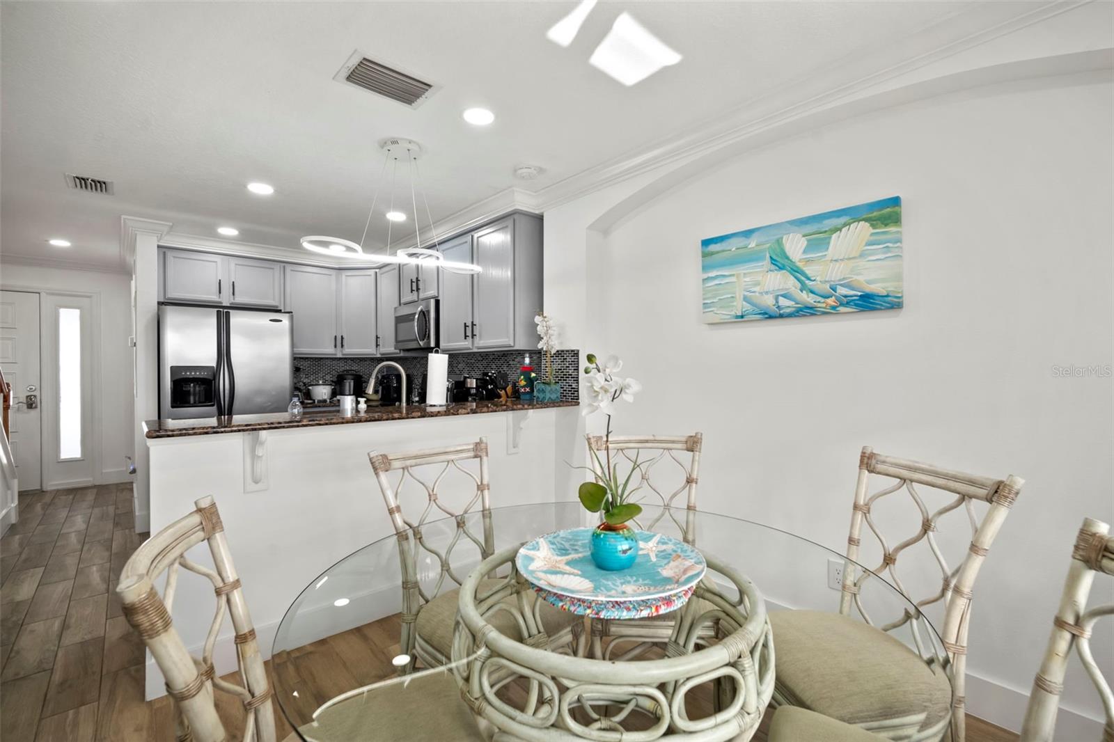 YARDARM CONDO PH I - Residential