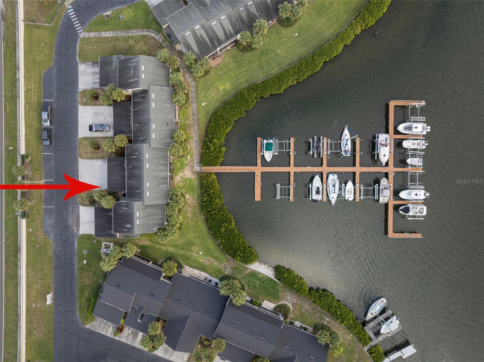 YARDARM CONDO PH I - Residential