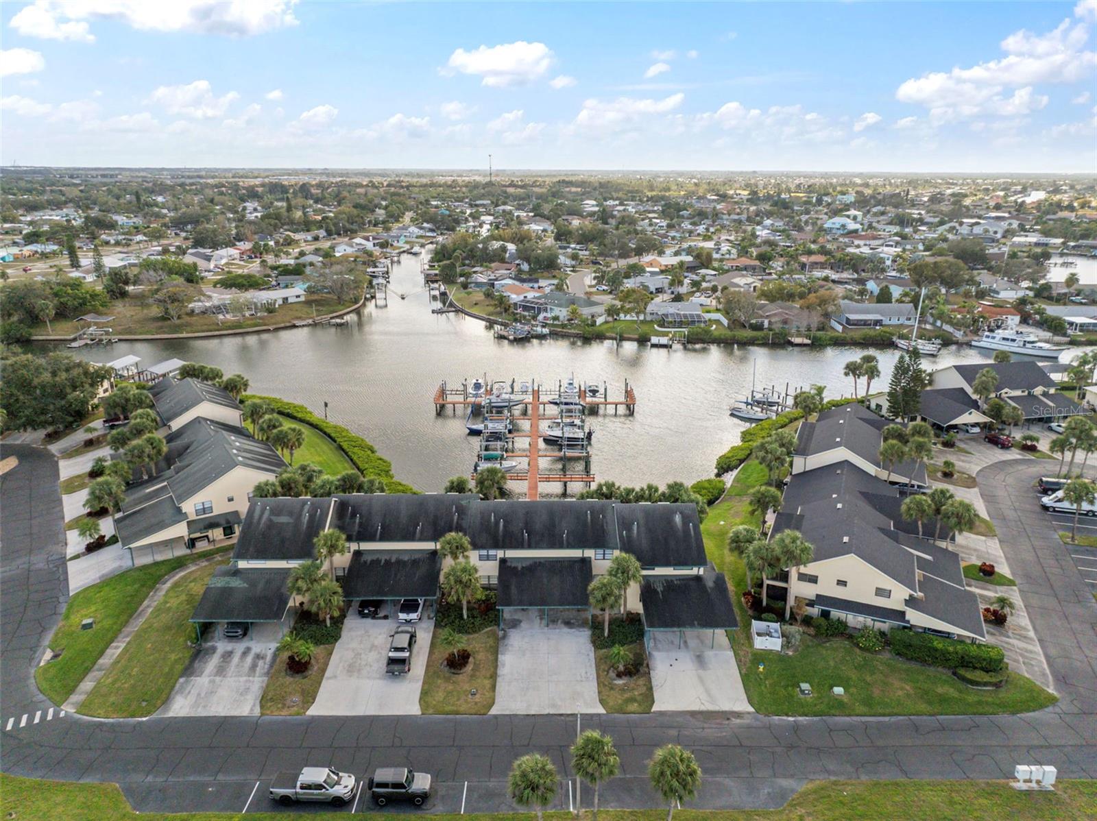 YARDARM CONDO PH I - Residential