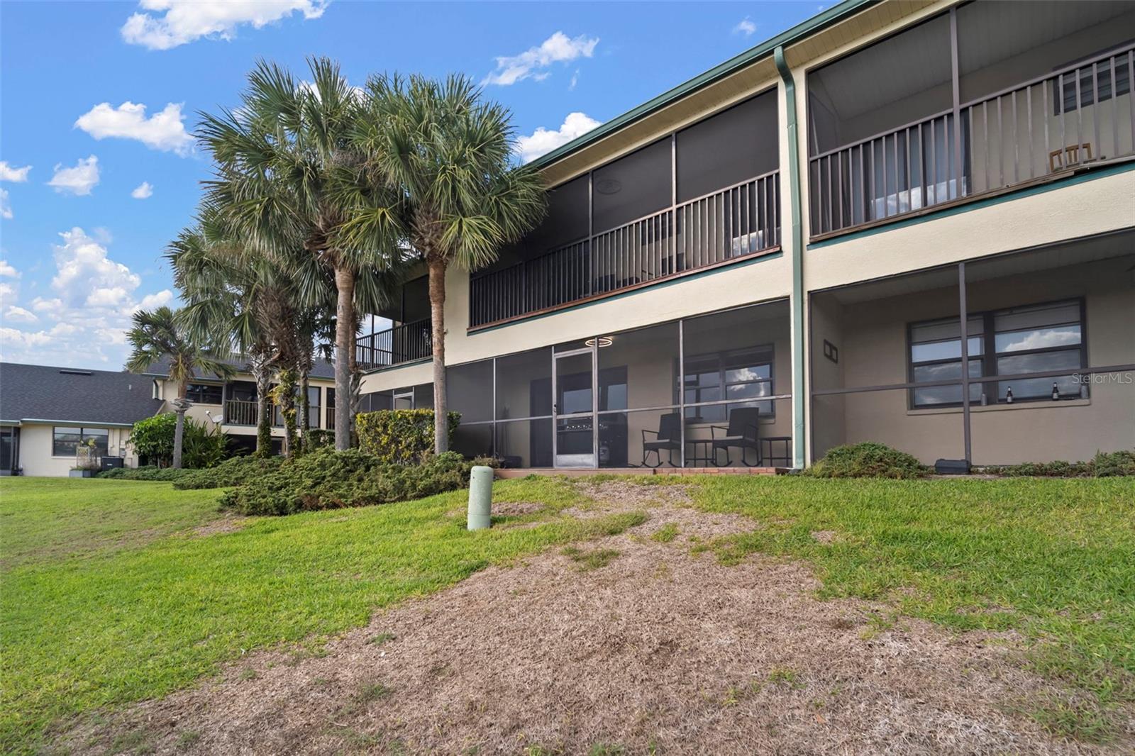 YARDARM CONDO PH I - Residential