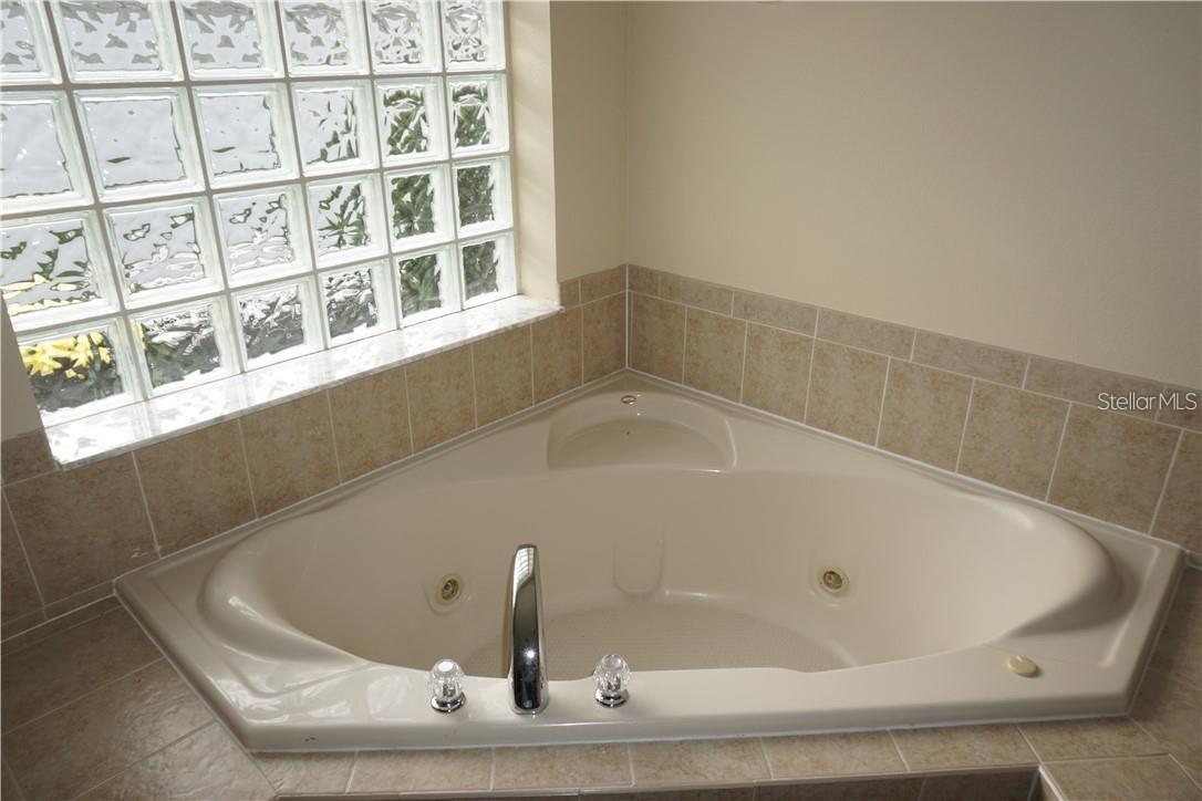 CLERMONT COLLEGE PARK PH IIA LT 127 PB - Residential Lease