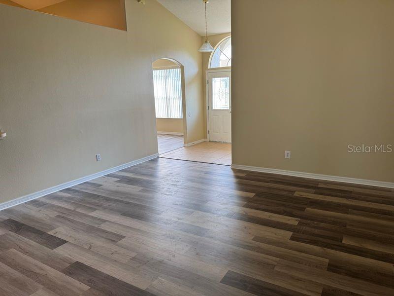 CLERMONT COLLEGE PARK PH IIA LT 127 PB - Residential Lease