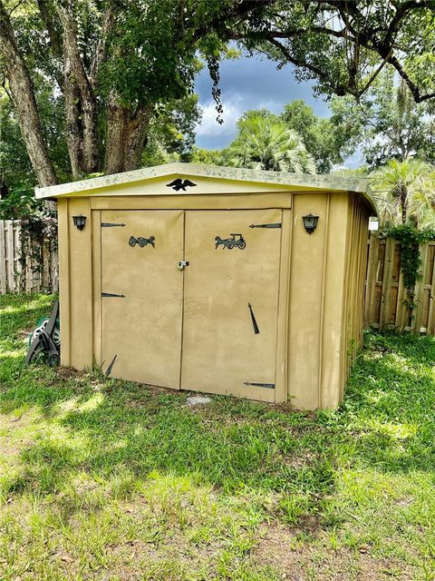 A home in ZEPHYRHILLS