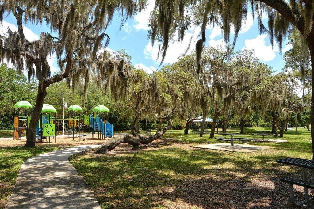 THE STRAND - Residential