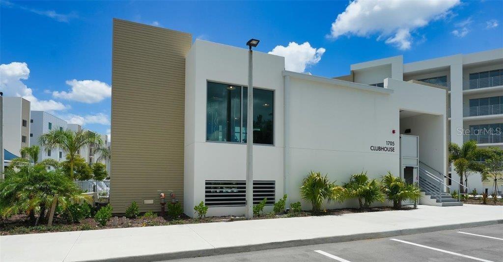 THE STRAND - Residential