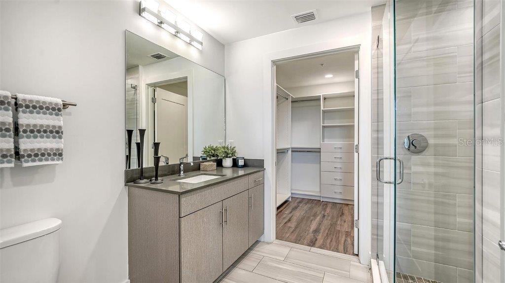 THE STRAND - Residential