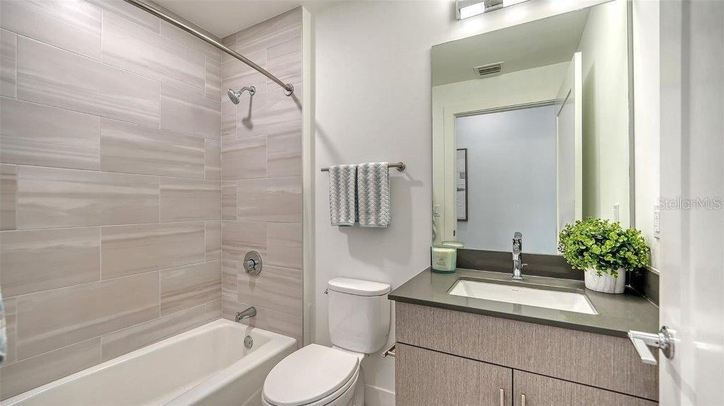 THE STRAND - Residential