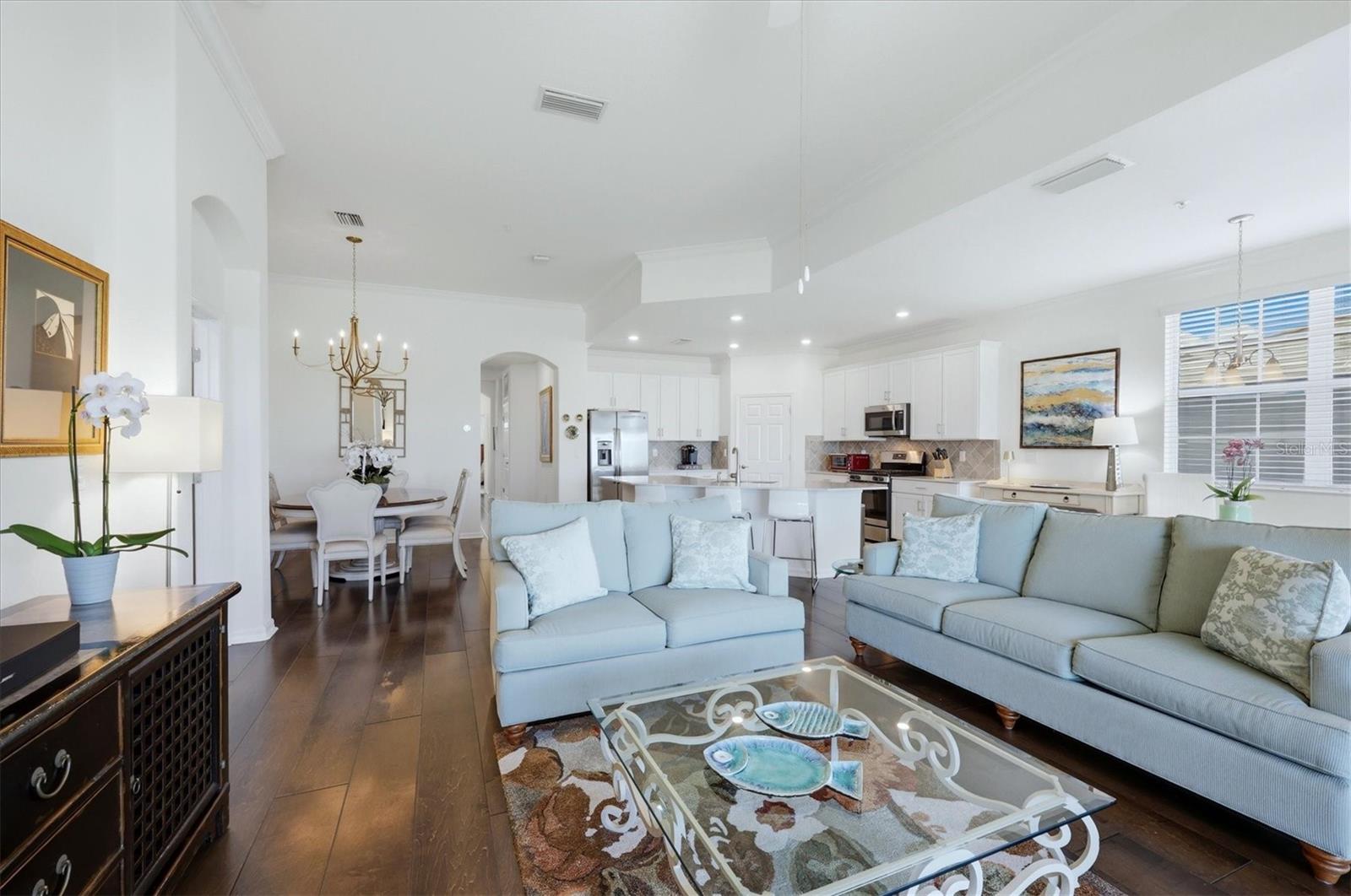 CLUBSIDE AT COUNTRY CLUB EAST PH VII - Residential