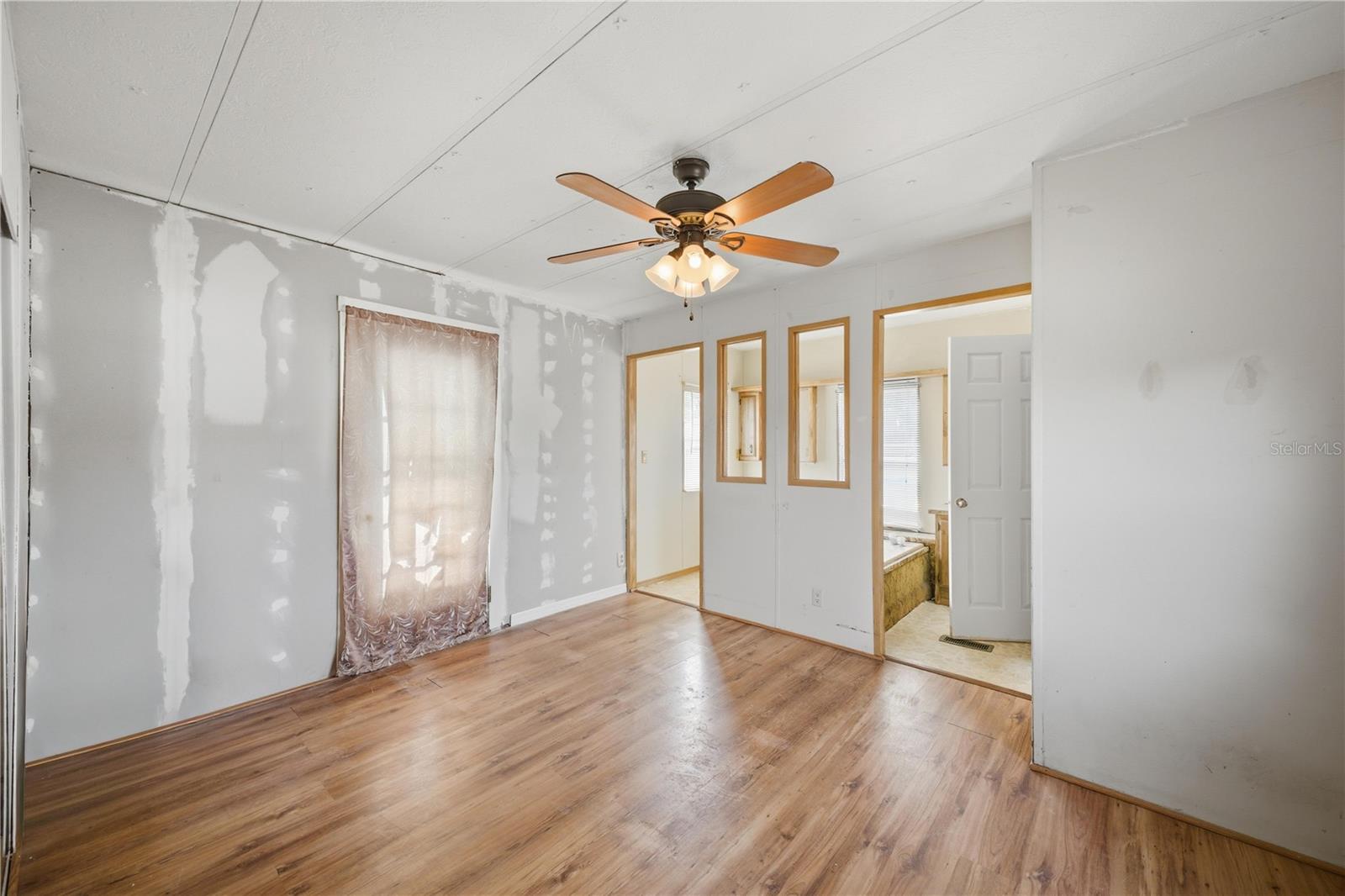 LITTLE LAKE WEIR 01 ADD - Residential