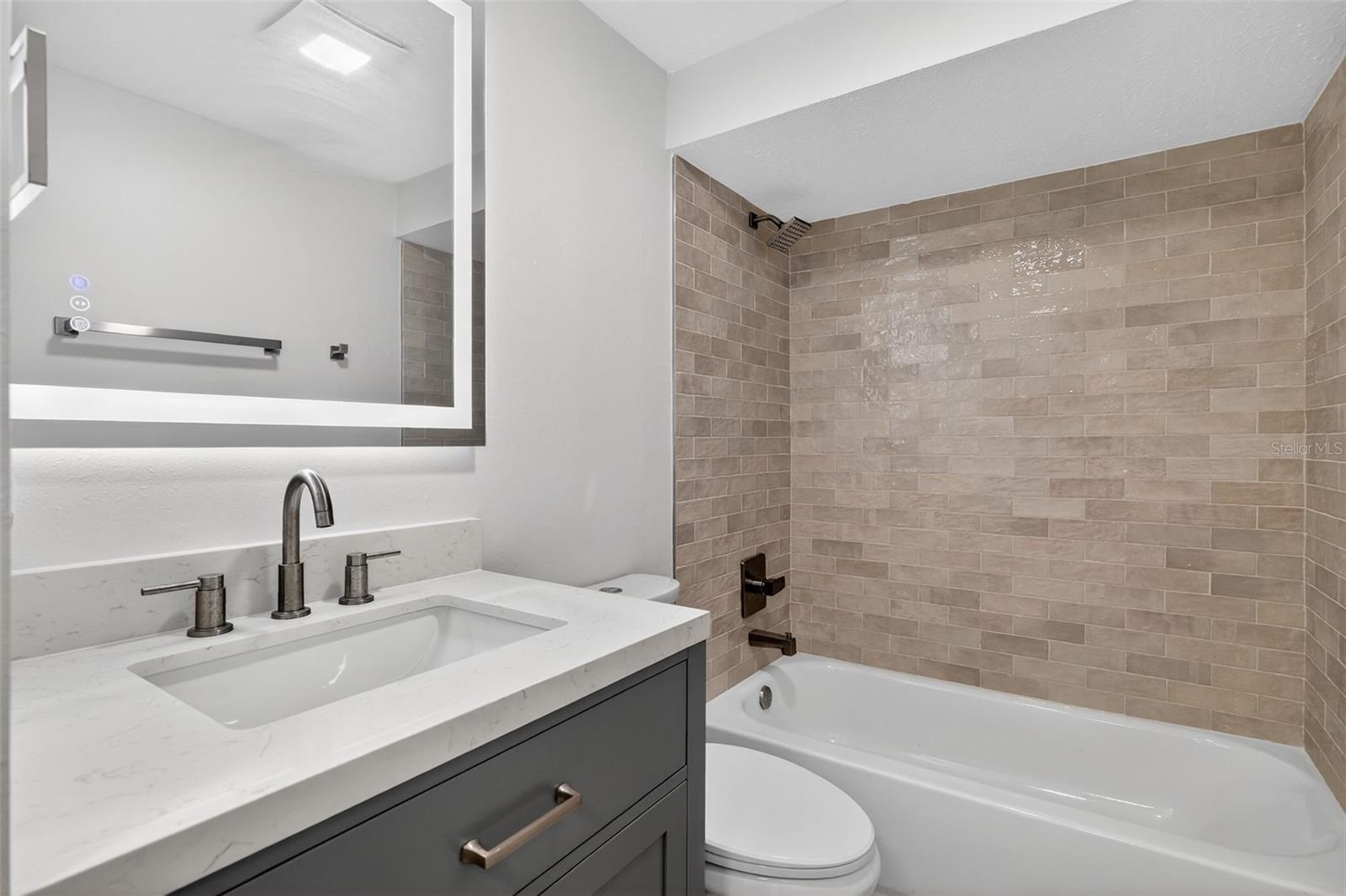 ACREAGE - Residential Lease