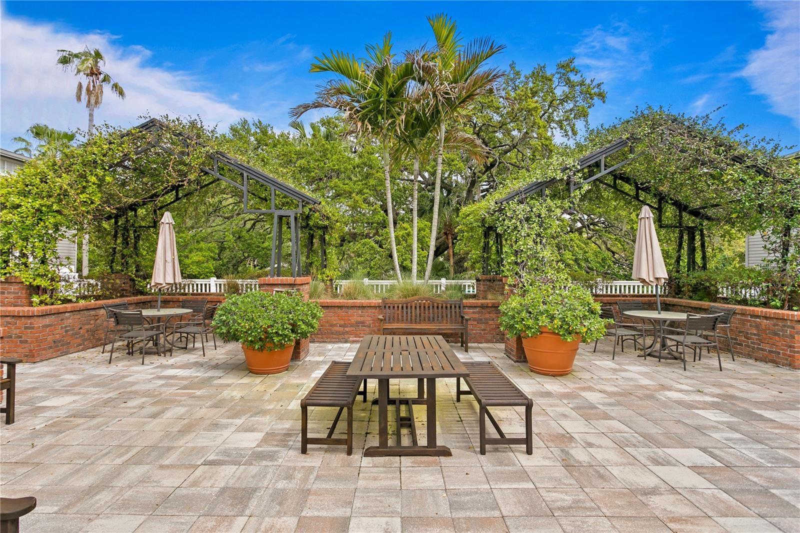 HYDE PARK WALK A CONDO - Residential