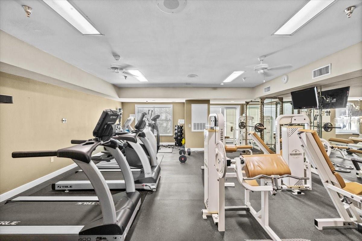 HYDE PARK WALK A CONDO - Residential