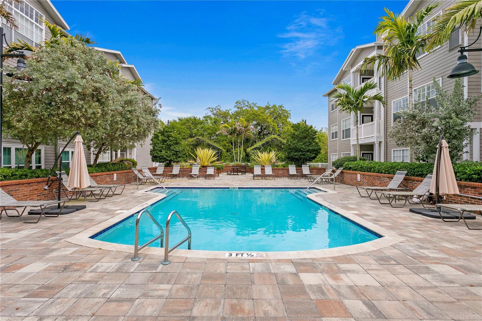 HYDE PARK WALK A CONDO - Residential