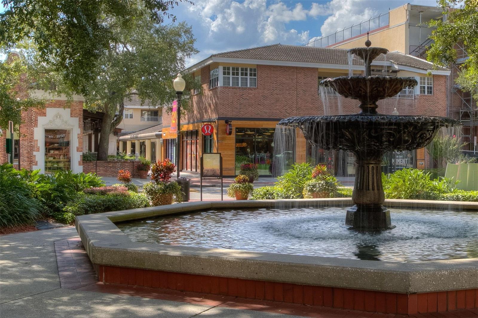 HYDE PARK WALK A CONDO - Residential