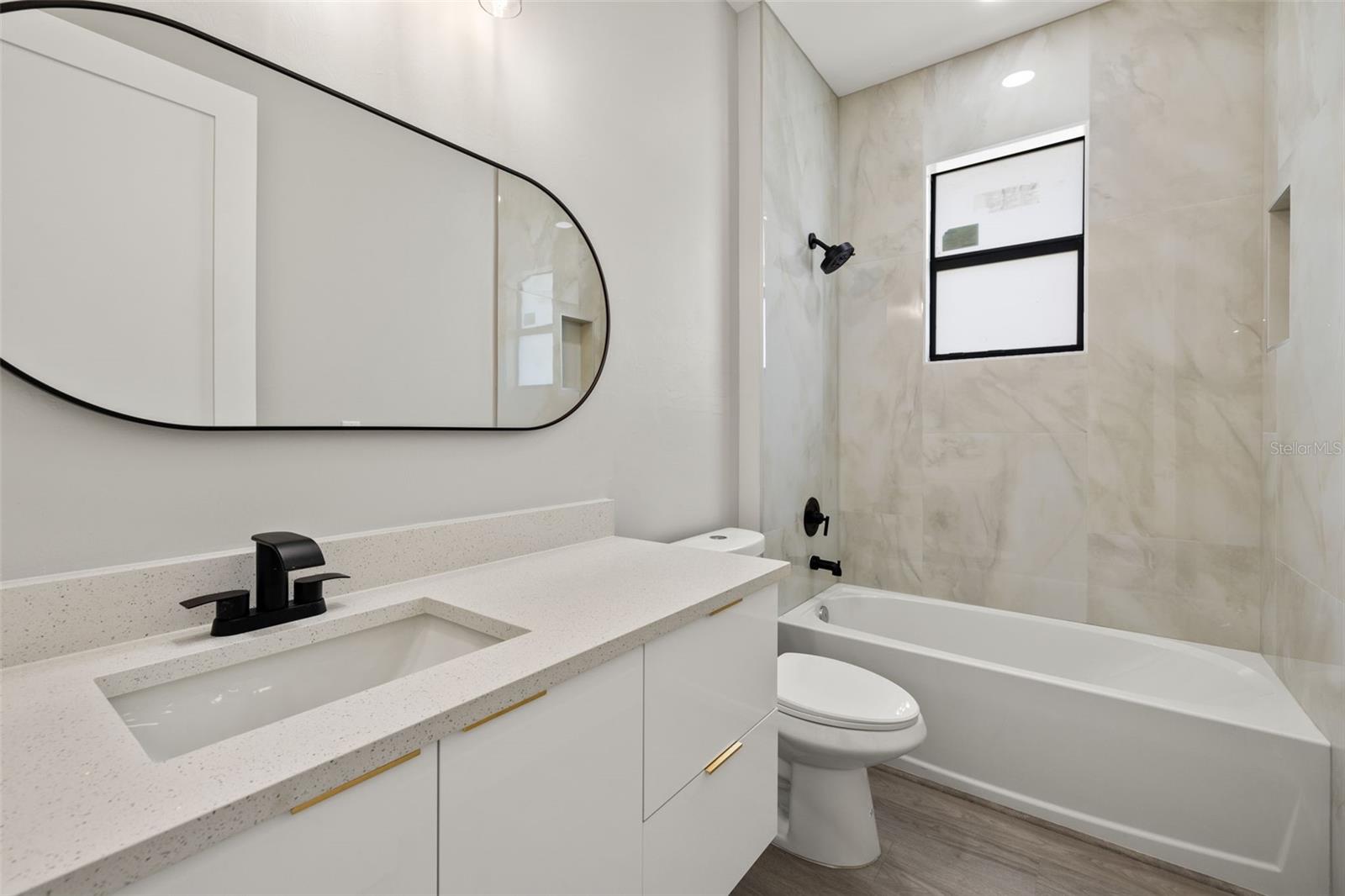 MIRROR LAKES UNIT 1 - Residential