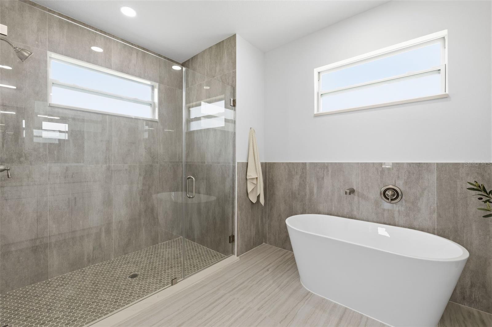 HERNANDO OAKS PH 1A - Residential