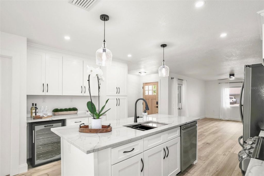 Photo of 1591 Cottonwood Terrace, Dunedin, FL 34698 (MLS # TB8517707)