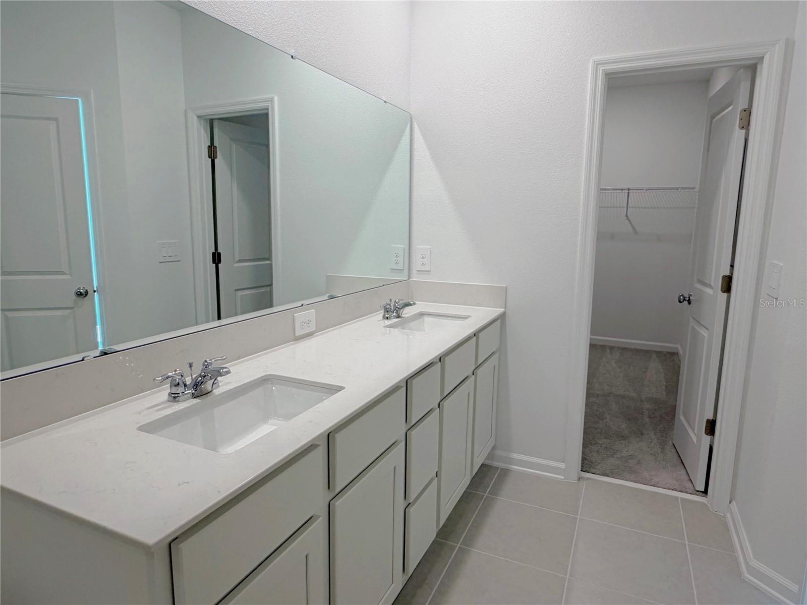 SOL VISTA - Residential Lease