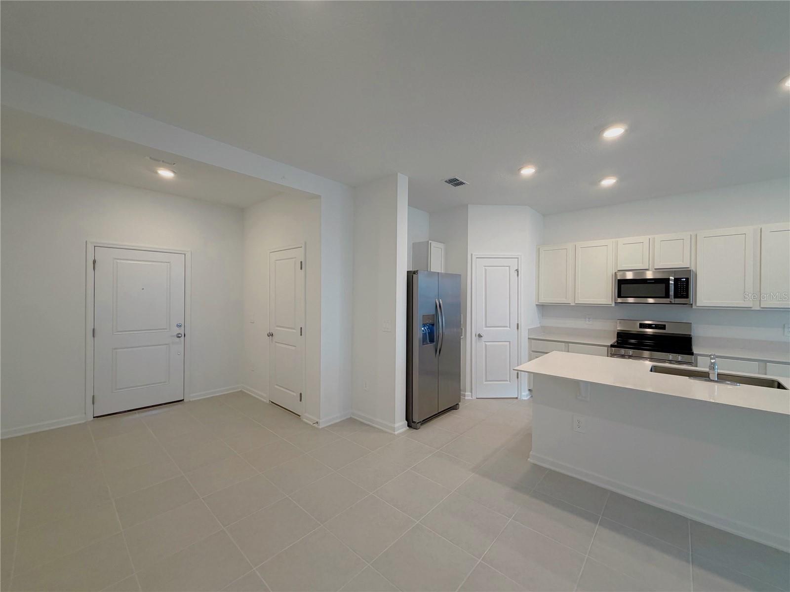 SOL VISTA - Residential Lease