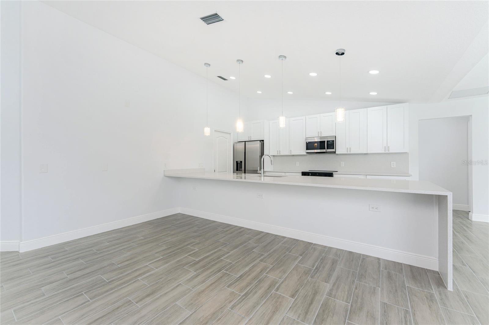 ROTONDA WEST WHITE MARSH - Residential
