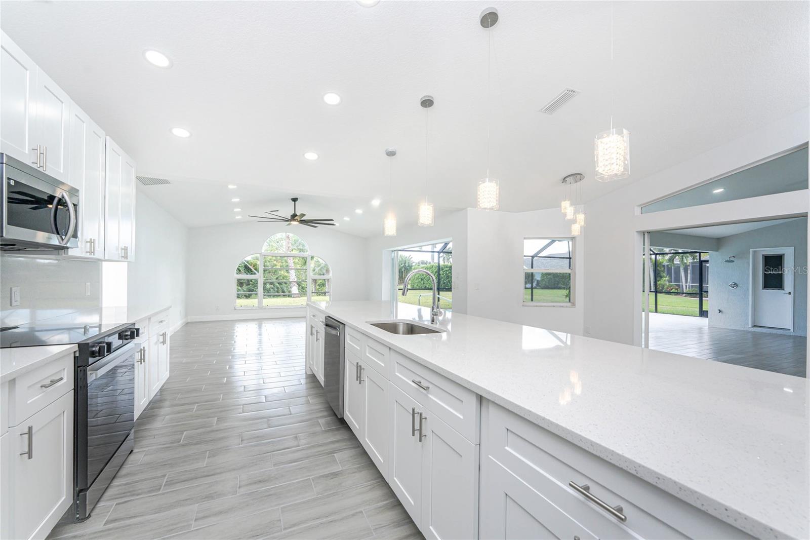 ROTONDA WEST WHITE MARSH - Residential
