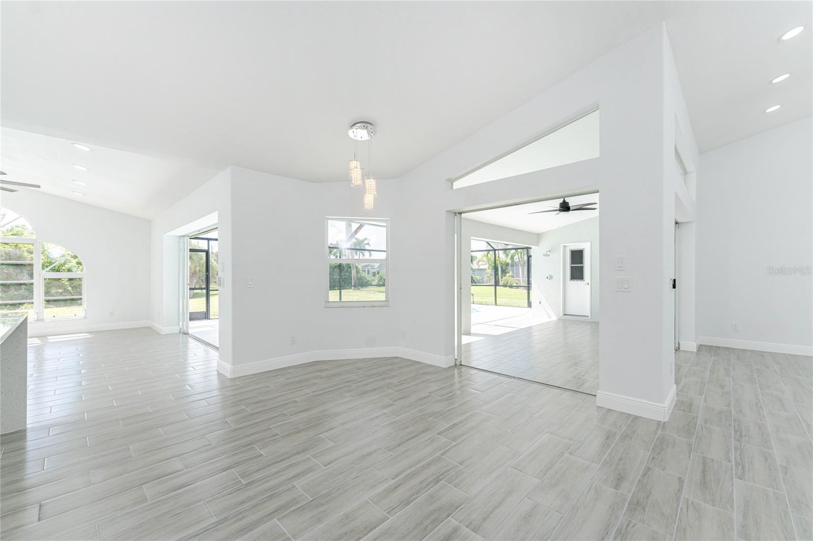 ROTONDA WEST WHITE MARSH - Residential