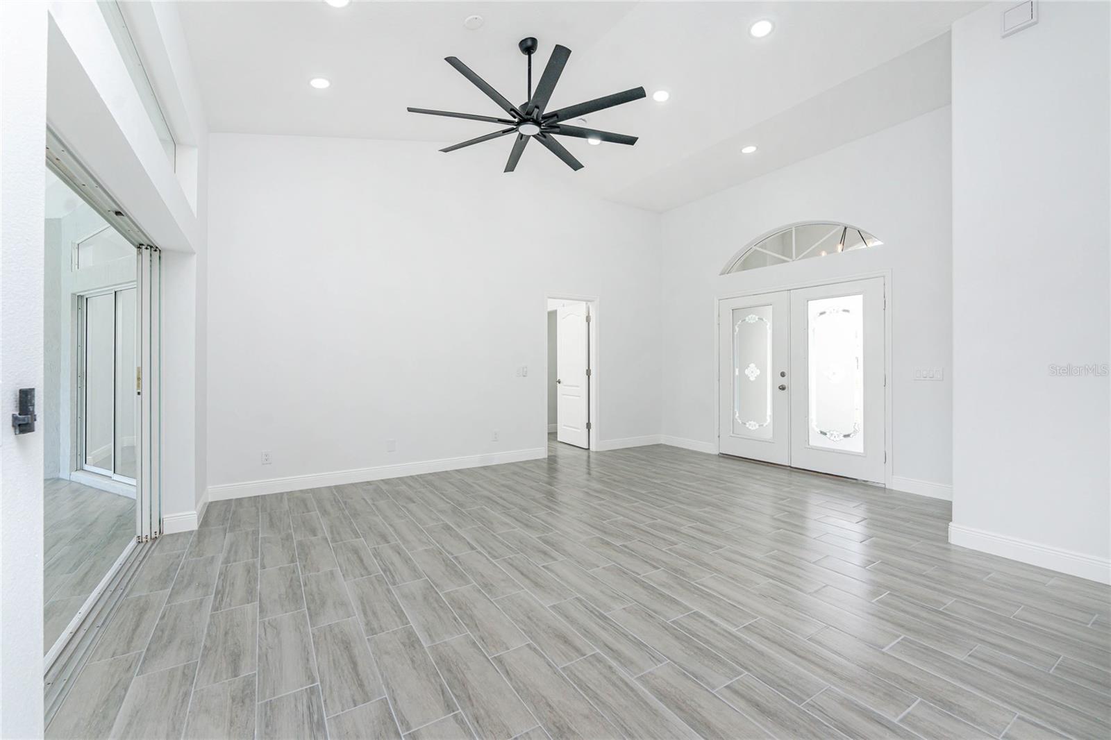 ROTONDA WEST WHITE MARSH - Residential