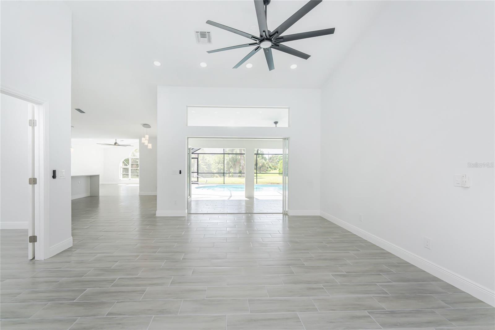 ROTONDA WEST WHITE MARSH - Residential