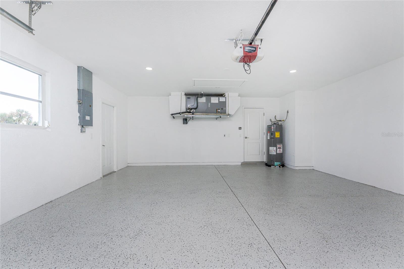 ROTONDA WEST WHITE MARSH - Residential