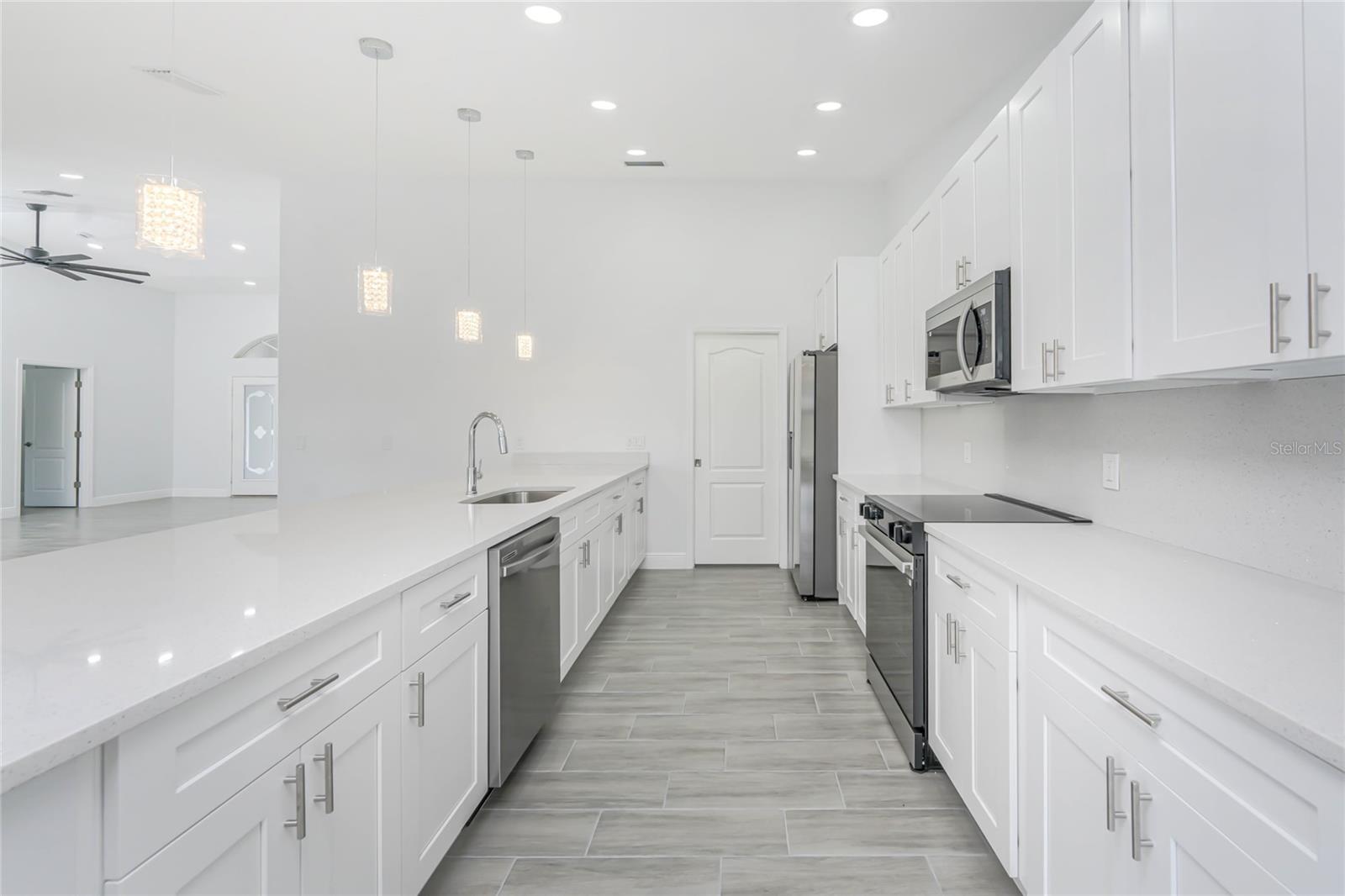 ROTONDA WEST WHITE MARSH - Residential