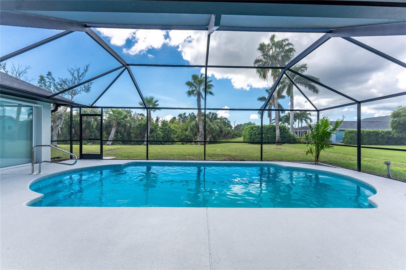 ROTONDA WEST WHITE MARSH - Residential