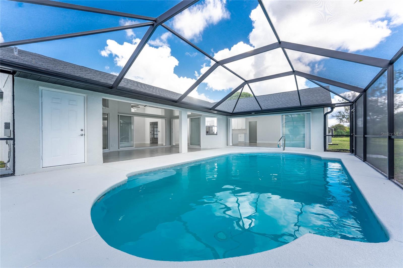 ROTONDA WEST WHITE MARSH - Residential