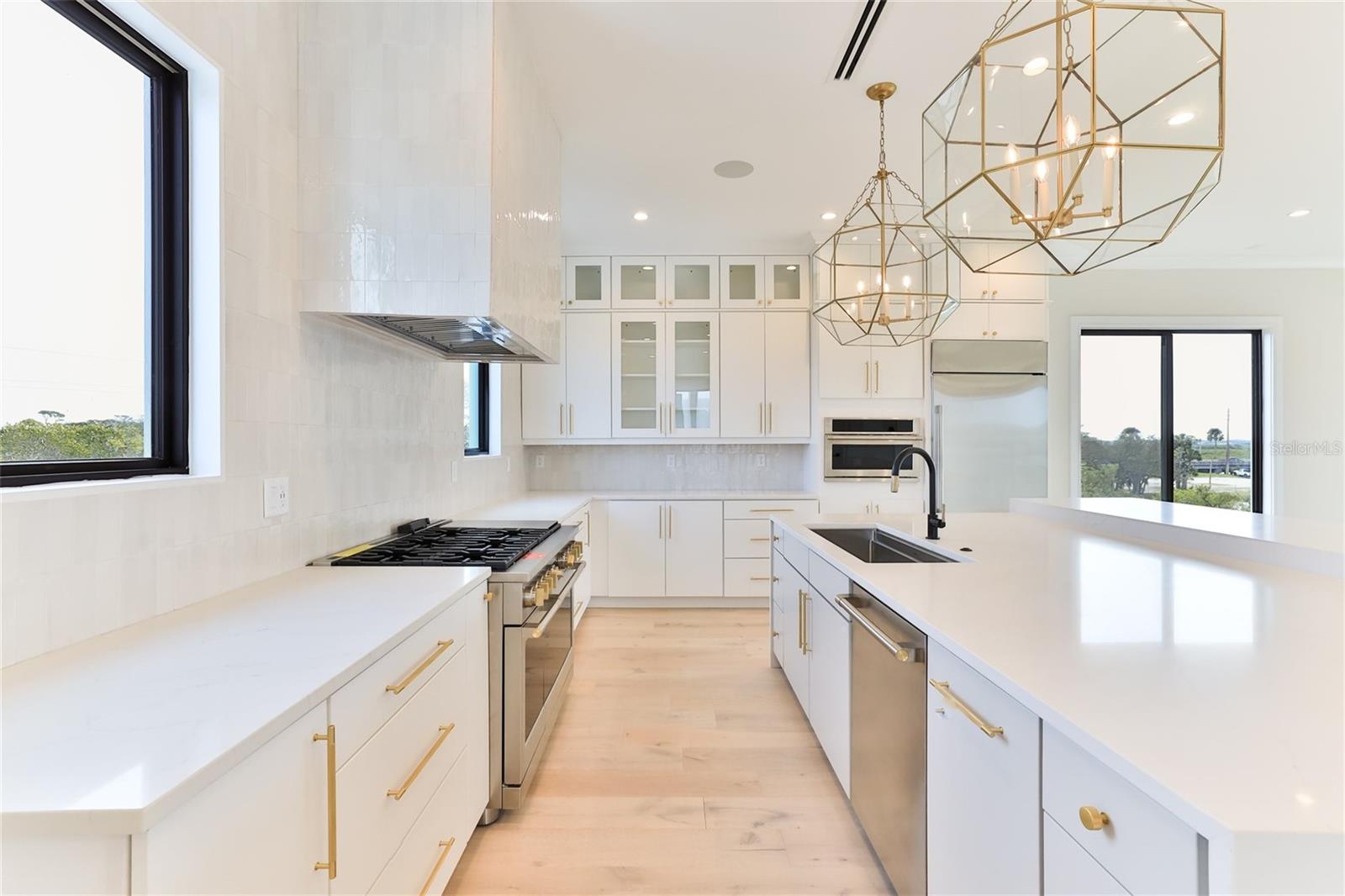 CALLILISA LAND - Residential