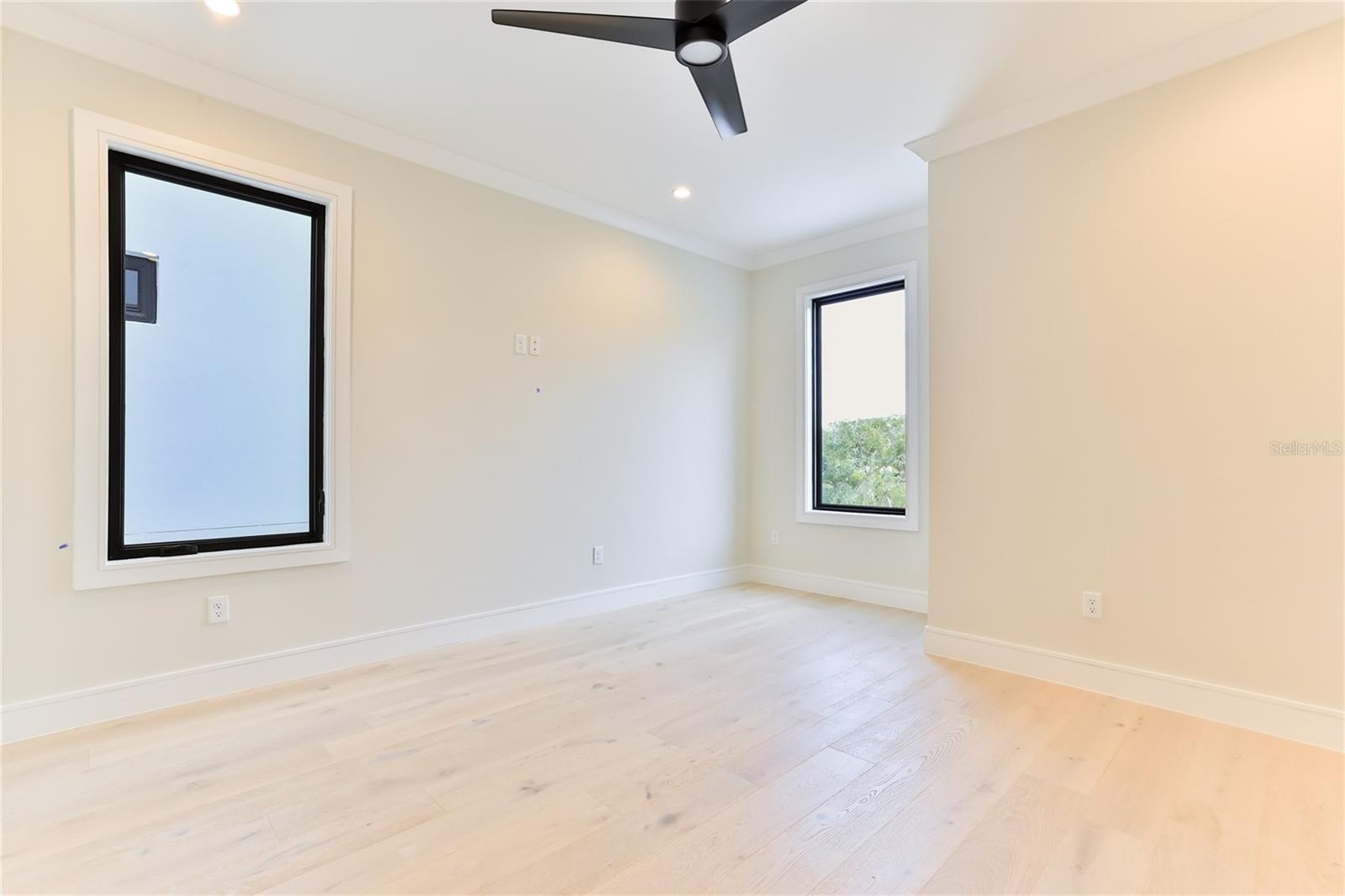 CALLILISA LAND - Residential