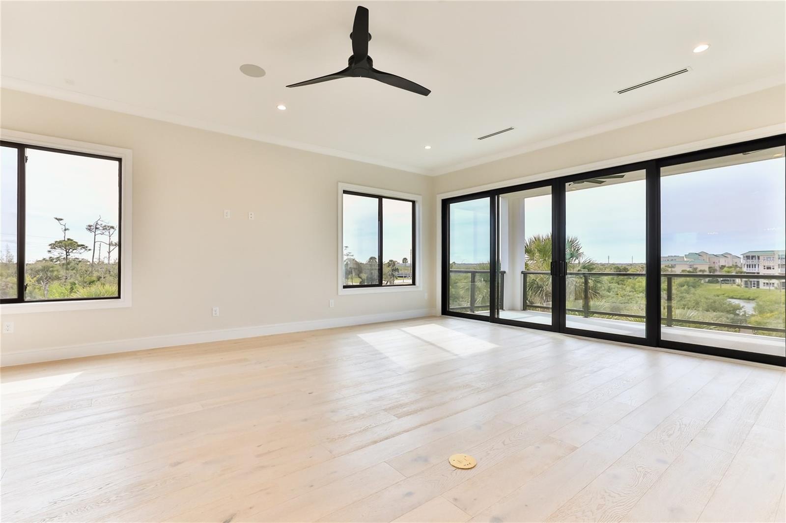 CALLILISA LAND - Residential