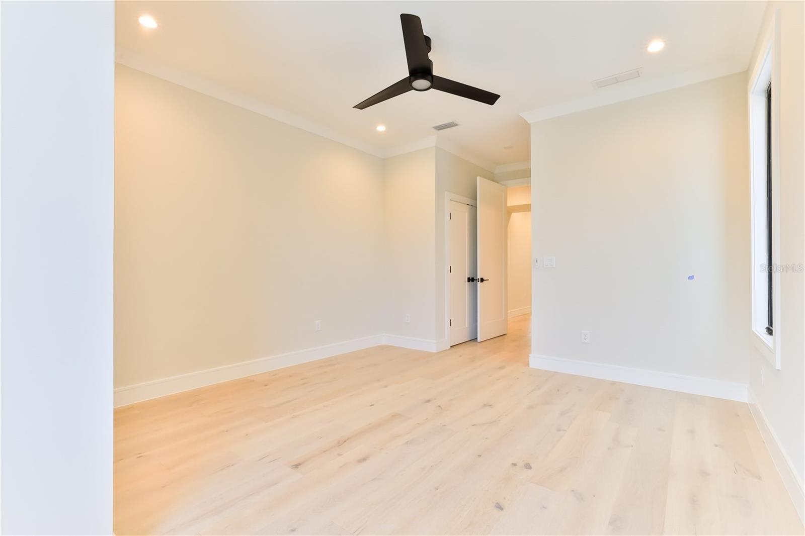 CALLILISA LAND - Residential