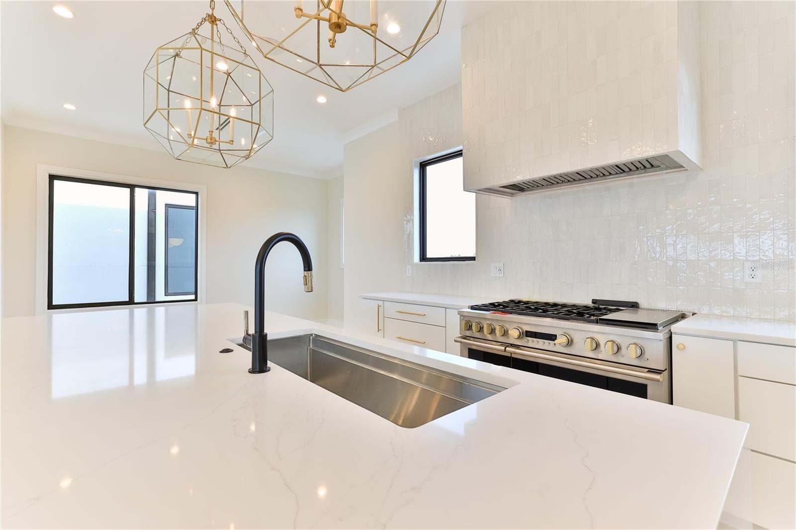 CALLILISA LAND - Residential