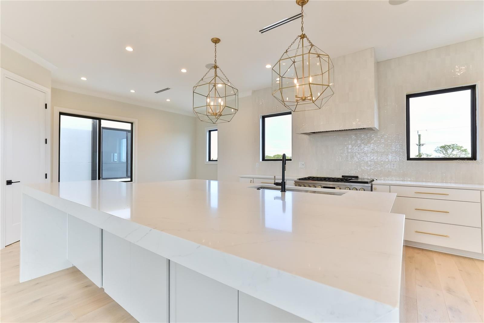 CALLILISA LAND - Residential