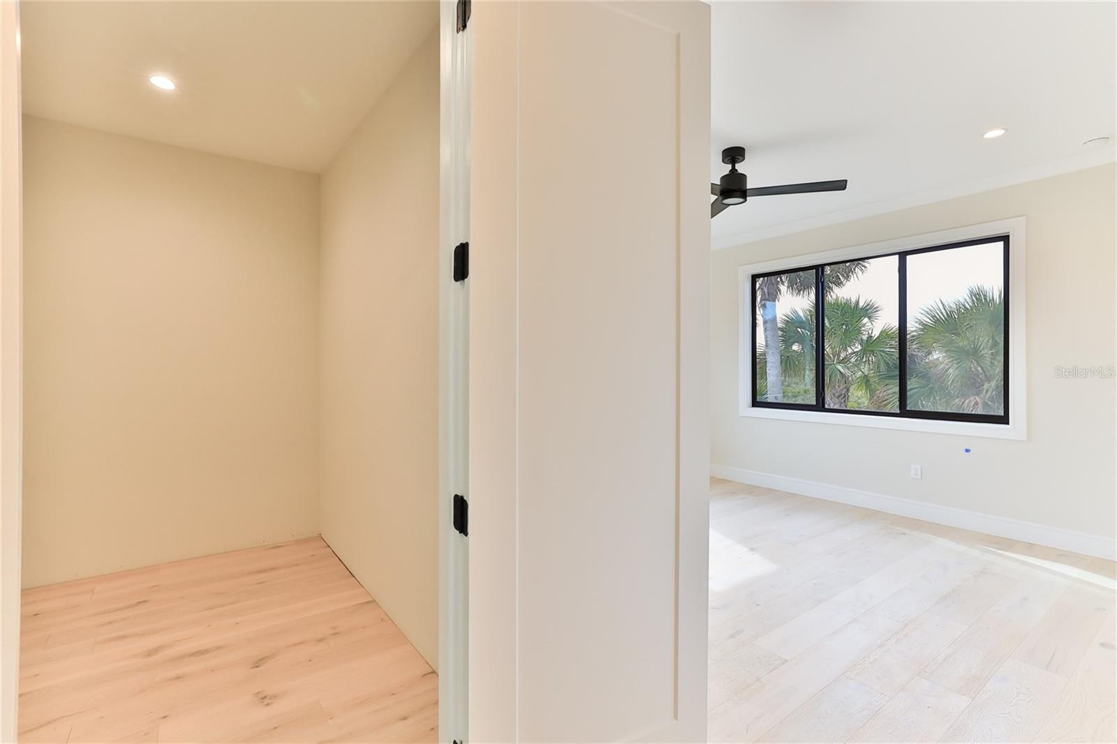 CALLILISA LAND - Residential