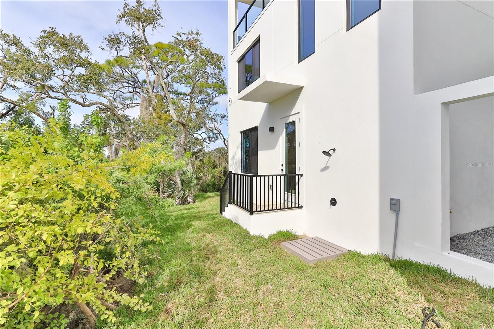 CALLILISA LAND - Residential